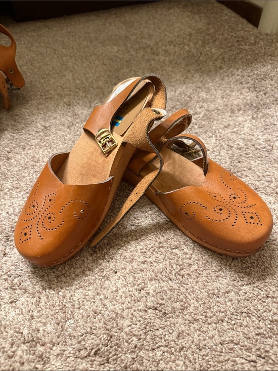 olof daughters Shoes - Women's Tan Leather Slingback Clog with Perforated Detail